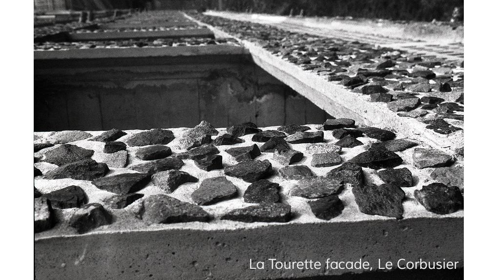 6. La Tourette fasada.jpg